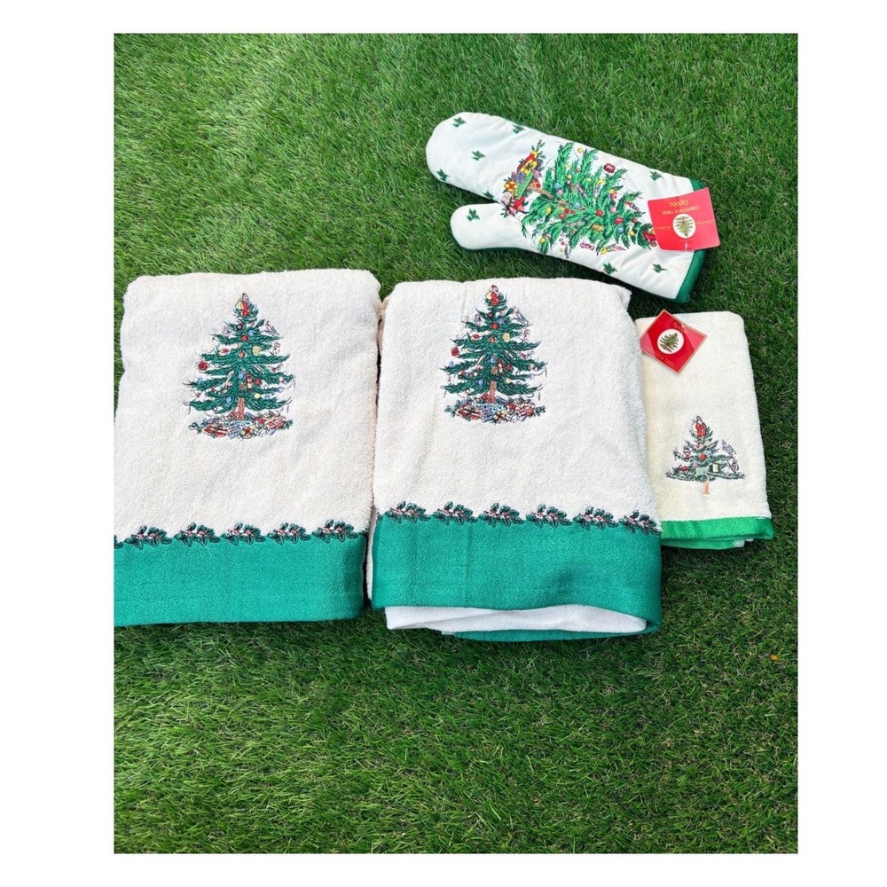 Spode‎ Christmas Tree 4 Piece Set 2 Bath Towels 1 Hand Towel 1 Oven Mitt Green